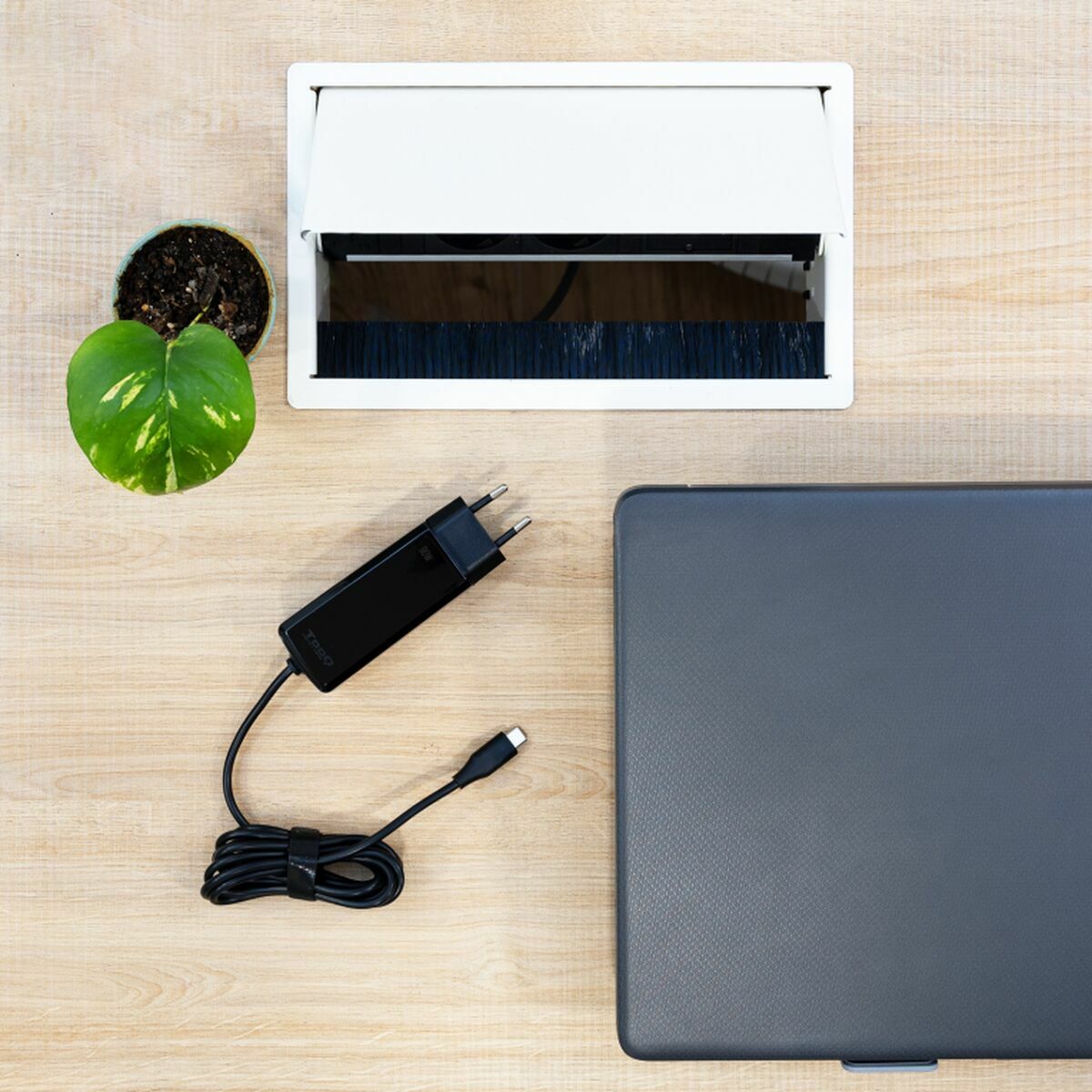 Laptop Charger TooQ GAN USB-C PD 90W Cúbico 90 W-8