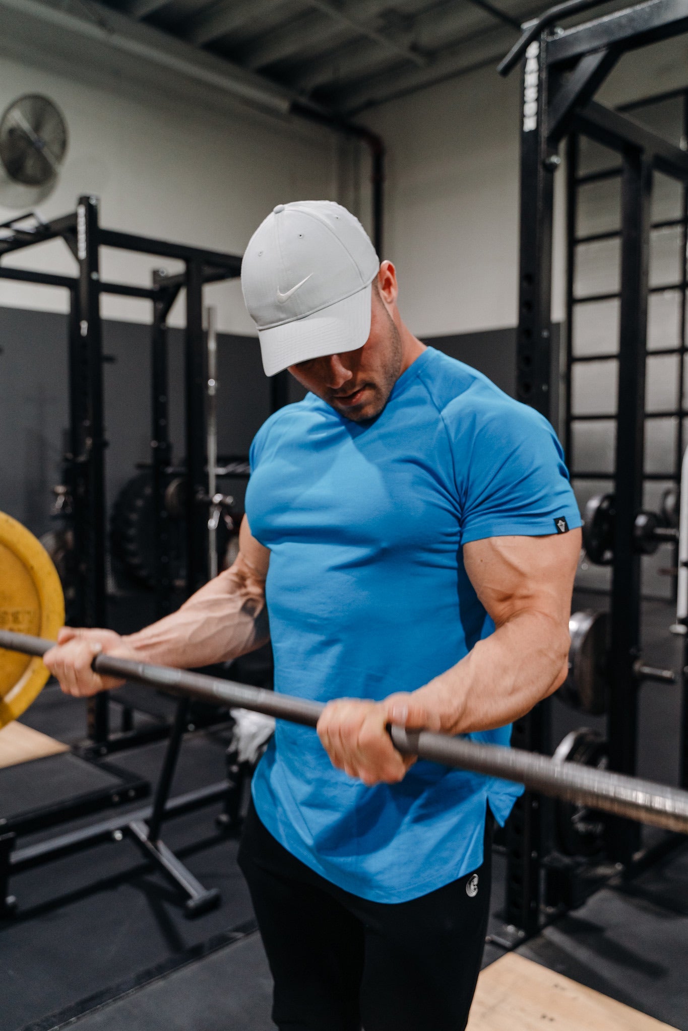 Men's Fitted Short Sleeve Performance T-Shirt